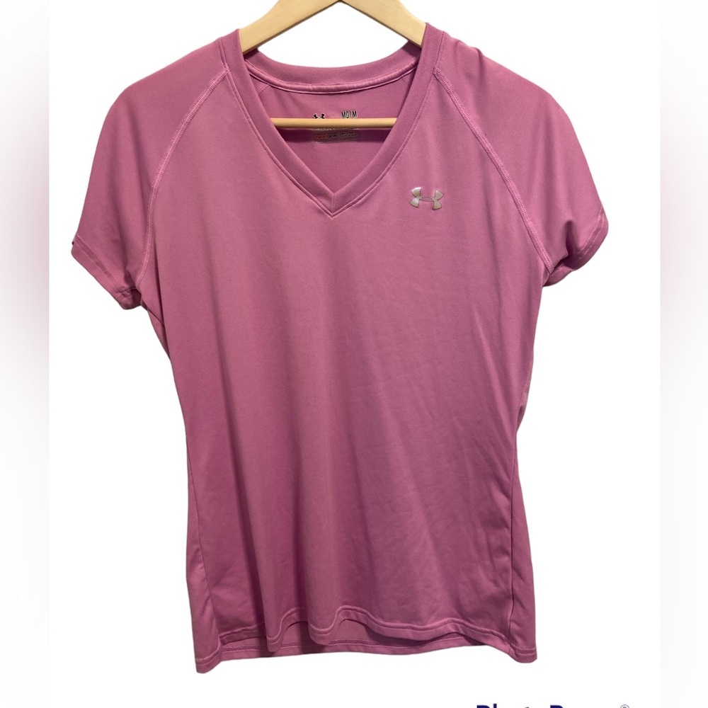 Women’s UA SS purple shirt size medium EUC!